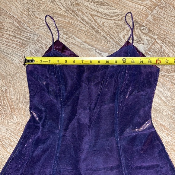 Vintage shiny 80s 90s stepping out dress - Picture 5 of 8